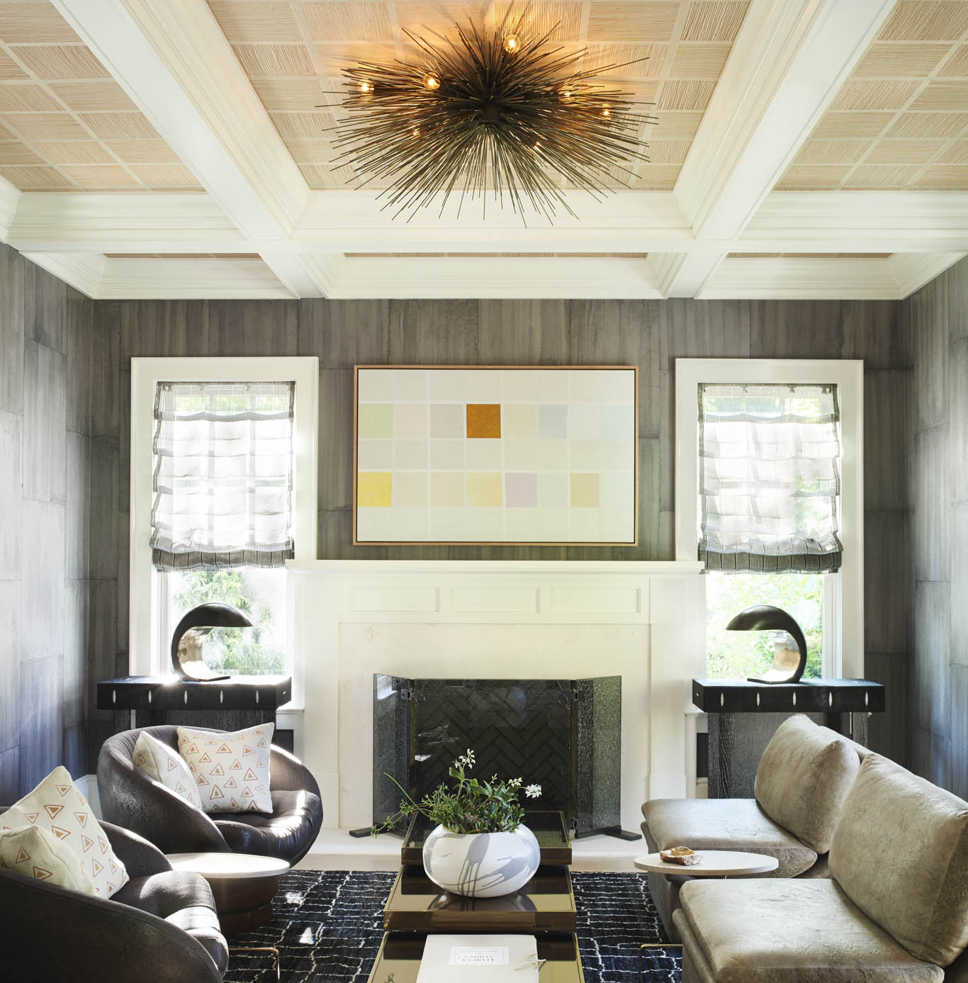 southampton-sitting-room-with-fireplace