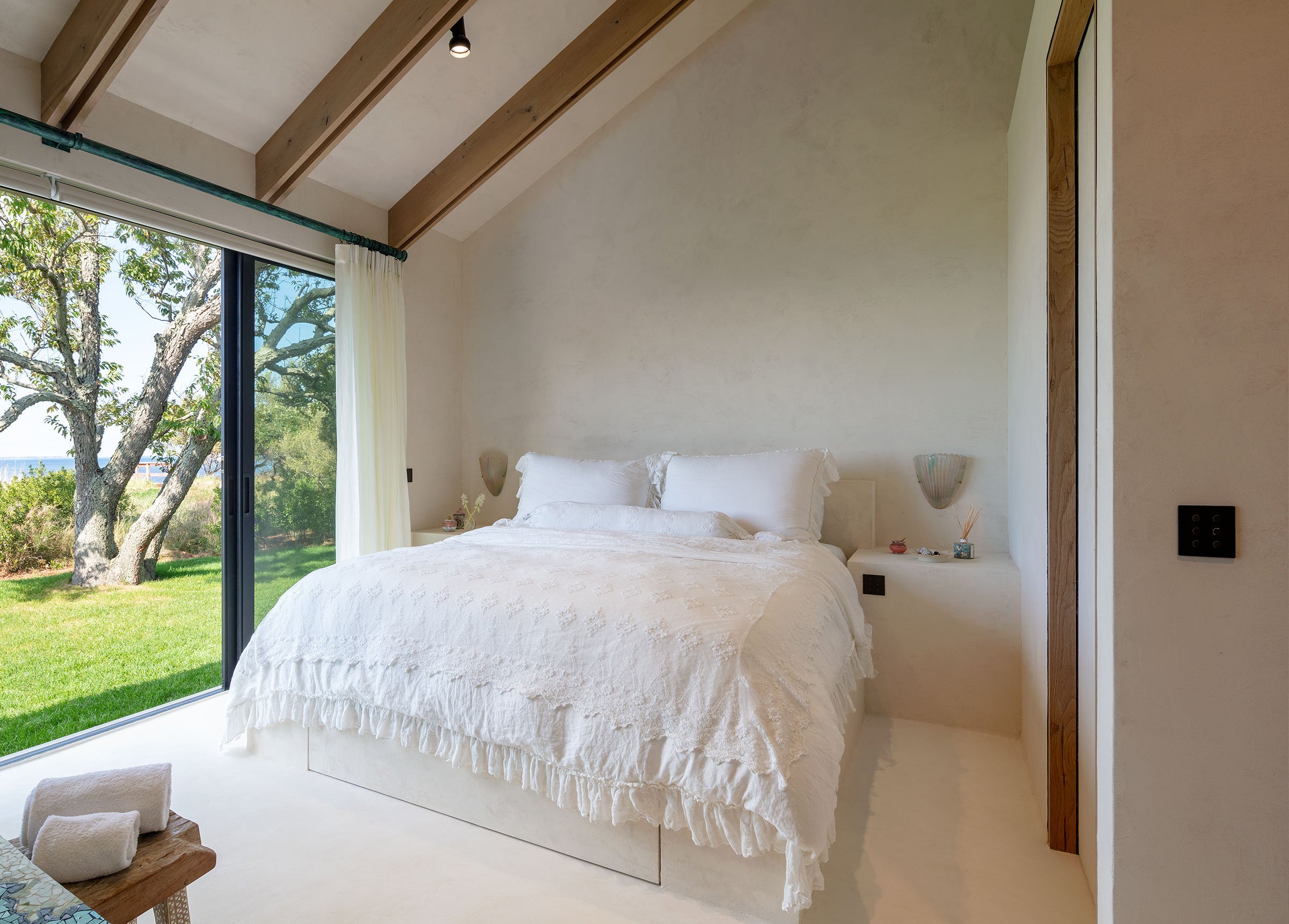 sashabikoffbedroom